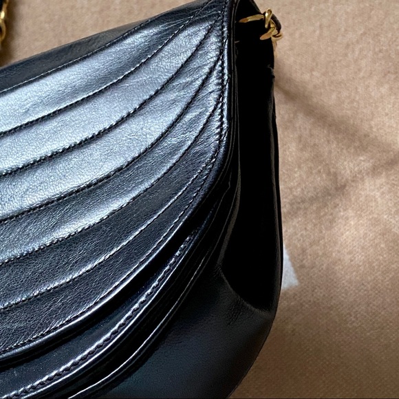 ✨ SOLD ✨ CHANEL Vintage lambskin shoulder bag 24K gold quilted classic chain - Picture 5 of 13